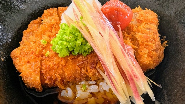 冷やしカツ丼